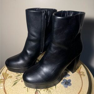 Like New Platform Ankle Boots PU Leather Size 8